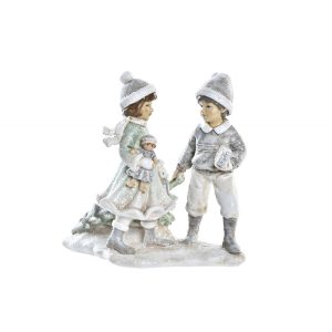 enfants trainant leur sapin